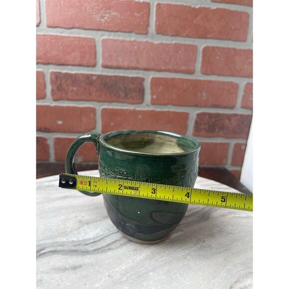 Studio Pottery Mug Green Sgraffito Handmade Stoneware Signed CR 12oz - Picture 2 of 7